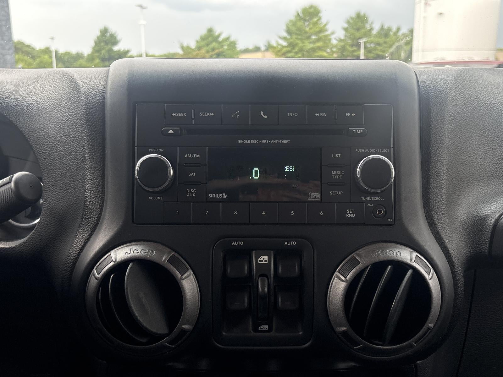 2014 Jeep Wrangler Unlimited 4WD 4dr Sport