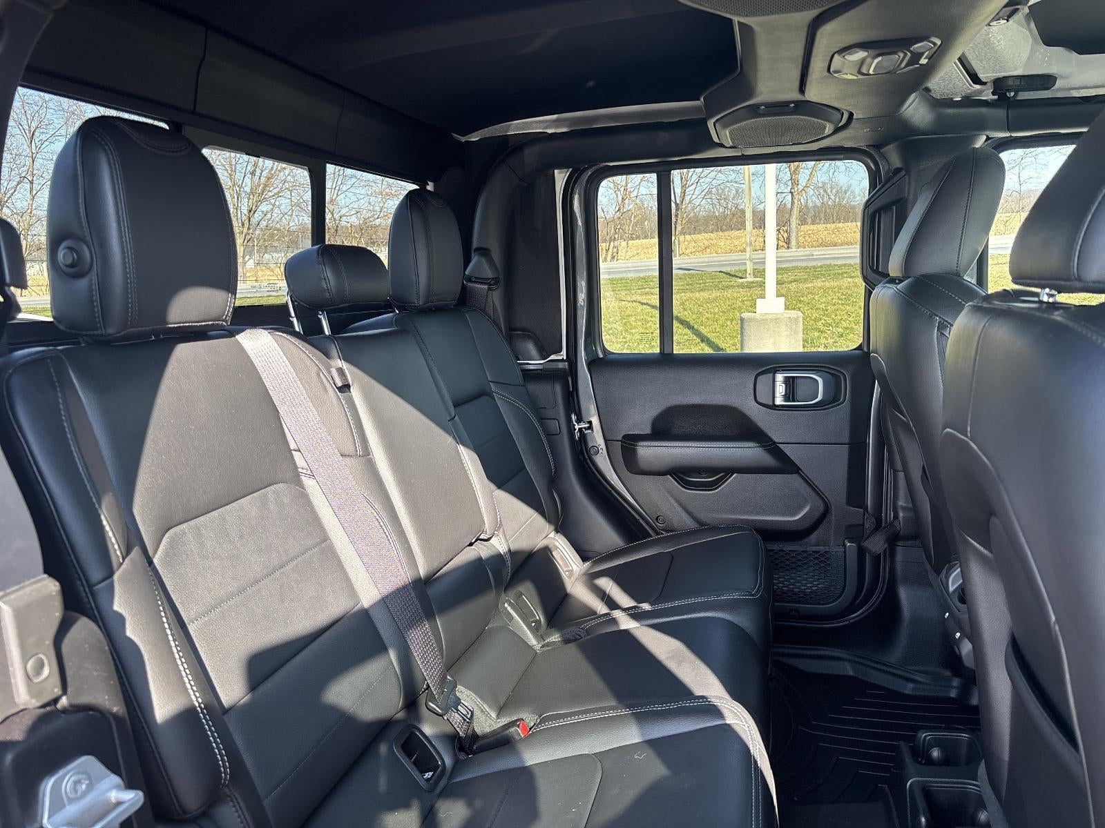 2022 Jeep Gladiator Overland 4x4