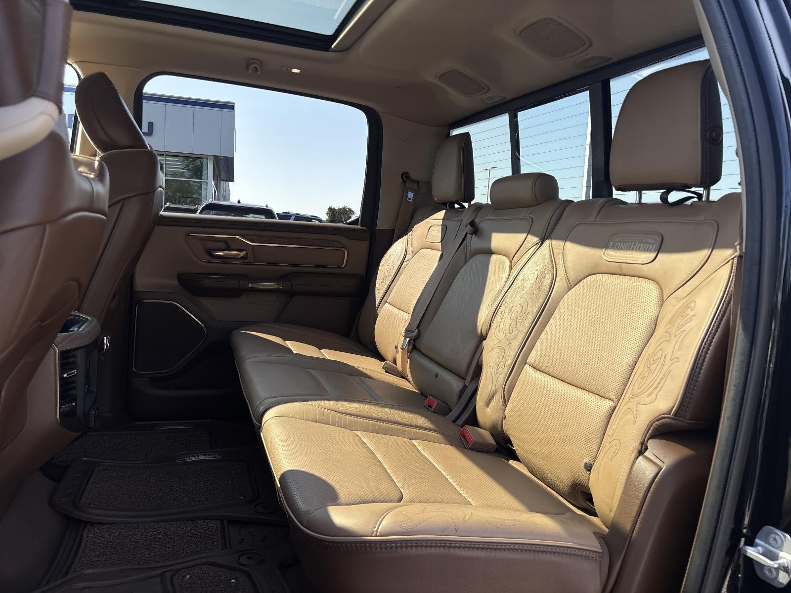 2019 RAM 1500 Longhorn 4x4 Crew Cab 5'7" Box