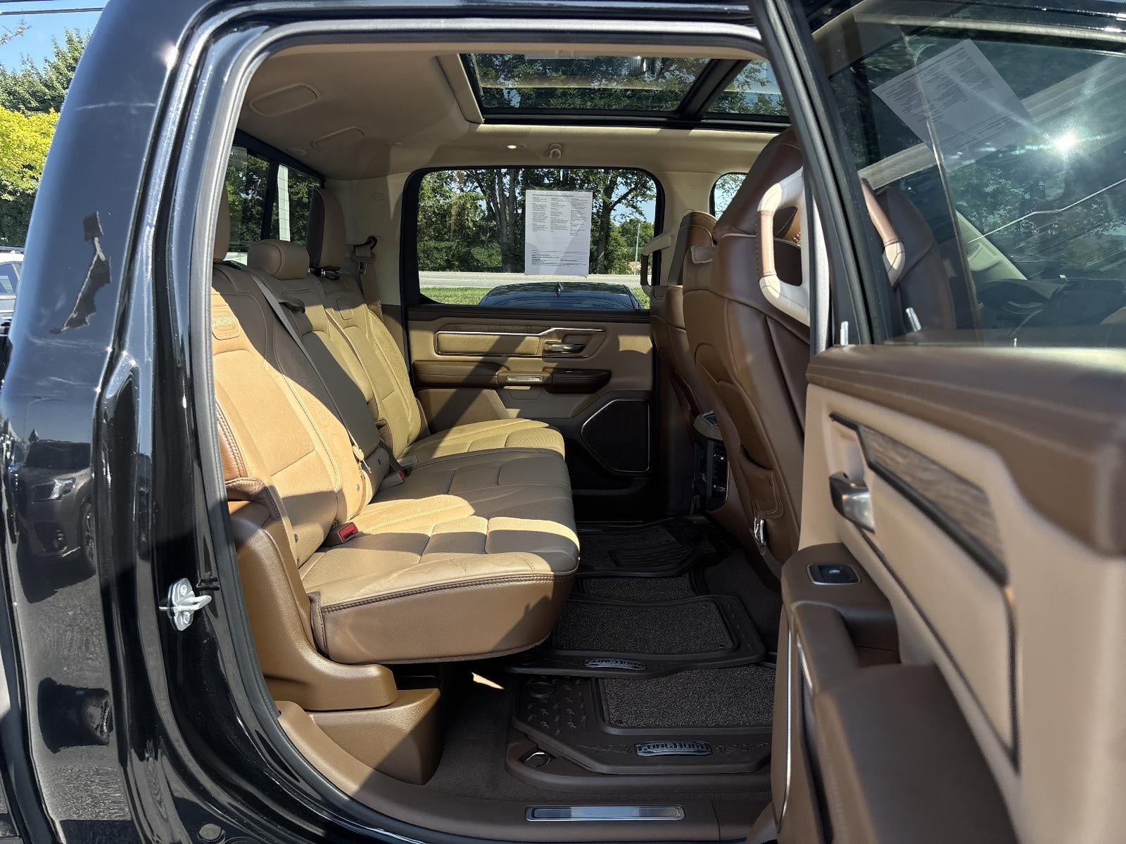 2019 RAM 1500 Longhorn 4x4 Crew Cab 5'7" Box