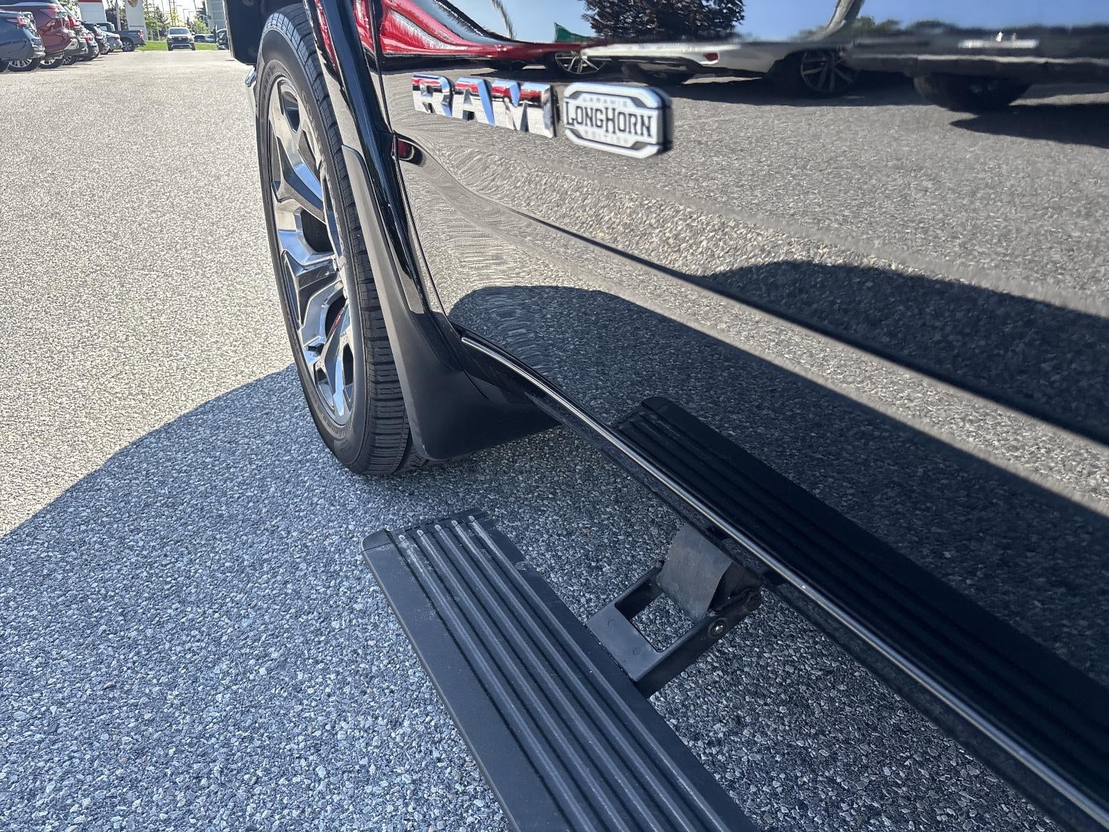 2019 RAM 1500 Longhorn 4x4 Crew Cab 5'7" Box