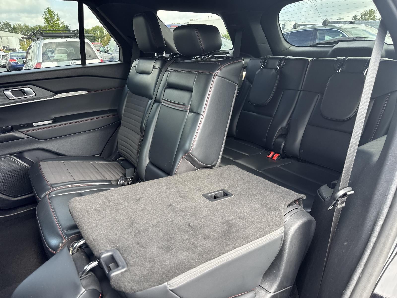 2025 Ford Explorer ST-Line 4WD