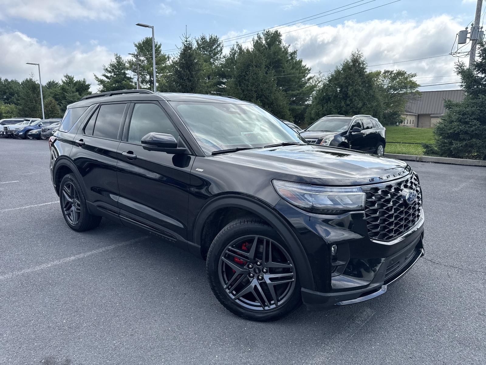 2025 Ford Explorer ST-Line 4WD