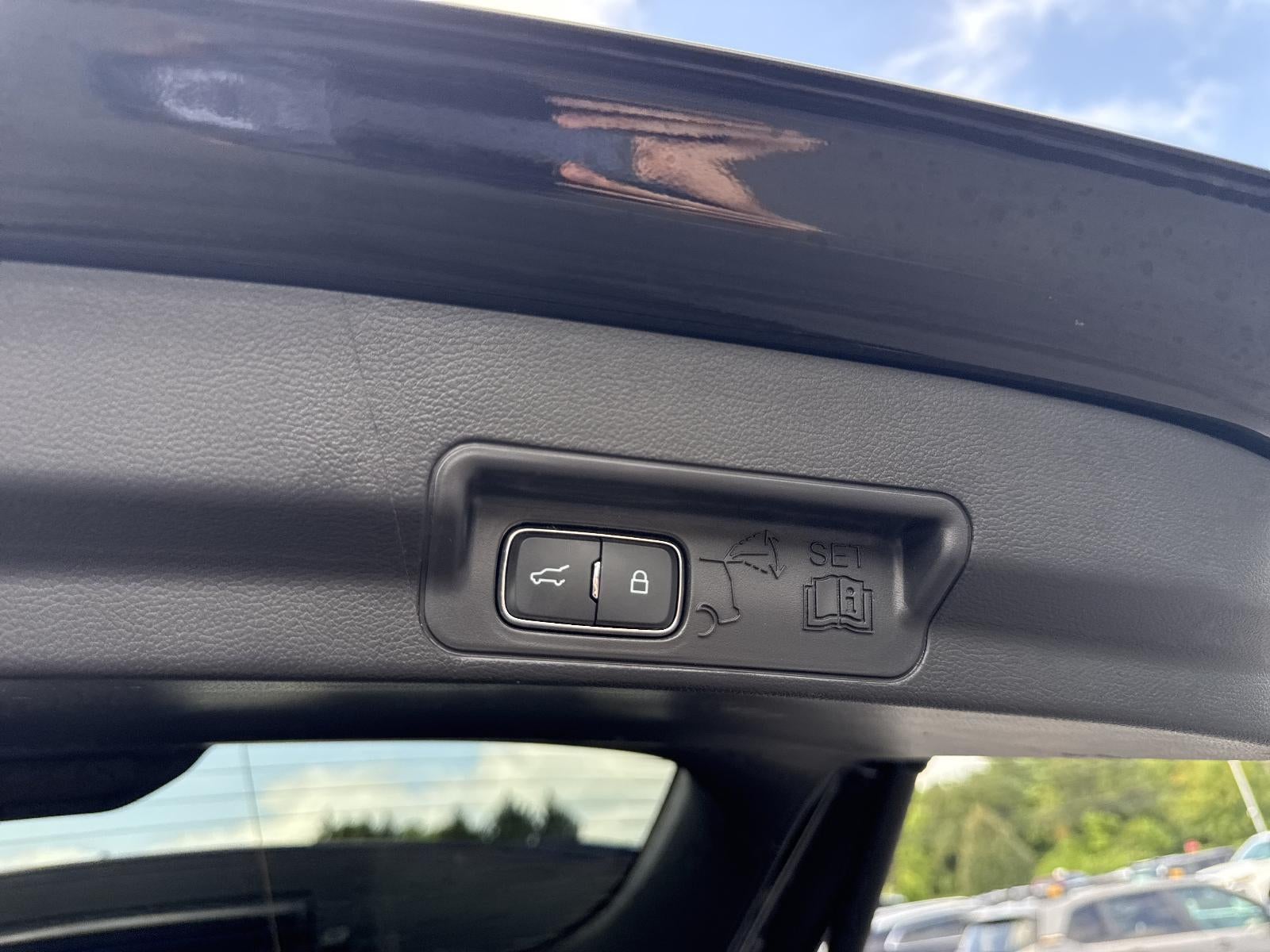 2025 Ford Explorer ST-Line 4WD