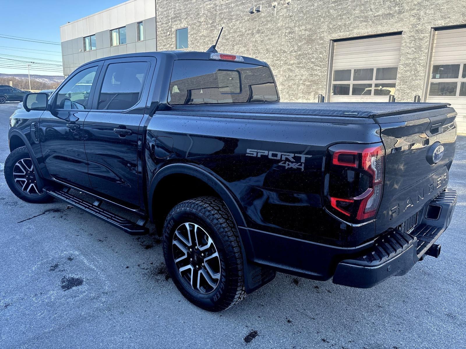 2025 Ford Ranger LARIAT 4WD SuperCrew 5' Box