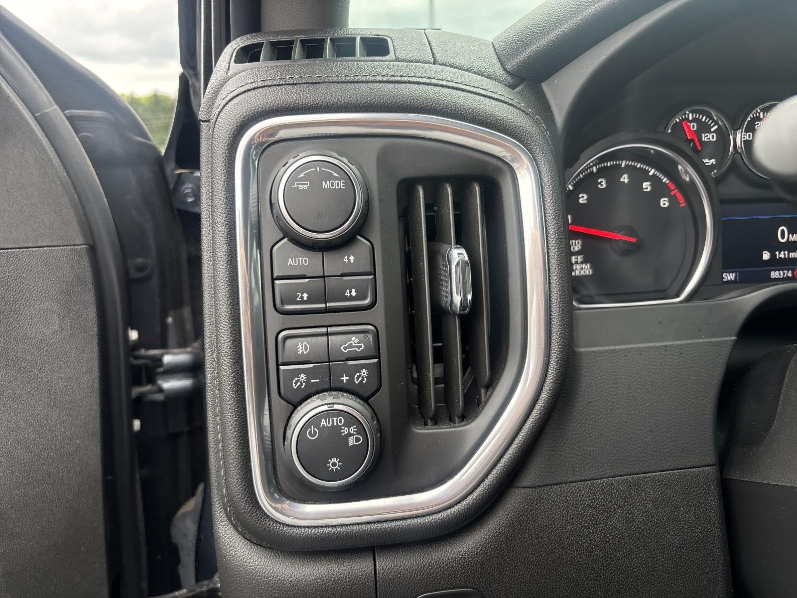 2021 Chevrolet Silverado 1500 Crew Cab Short Box 4-Wheel Drive LT Trail Boss