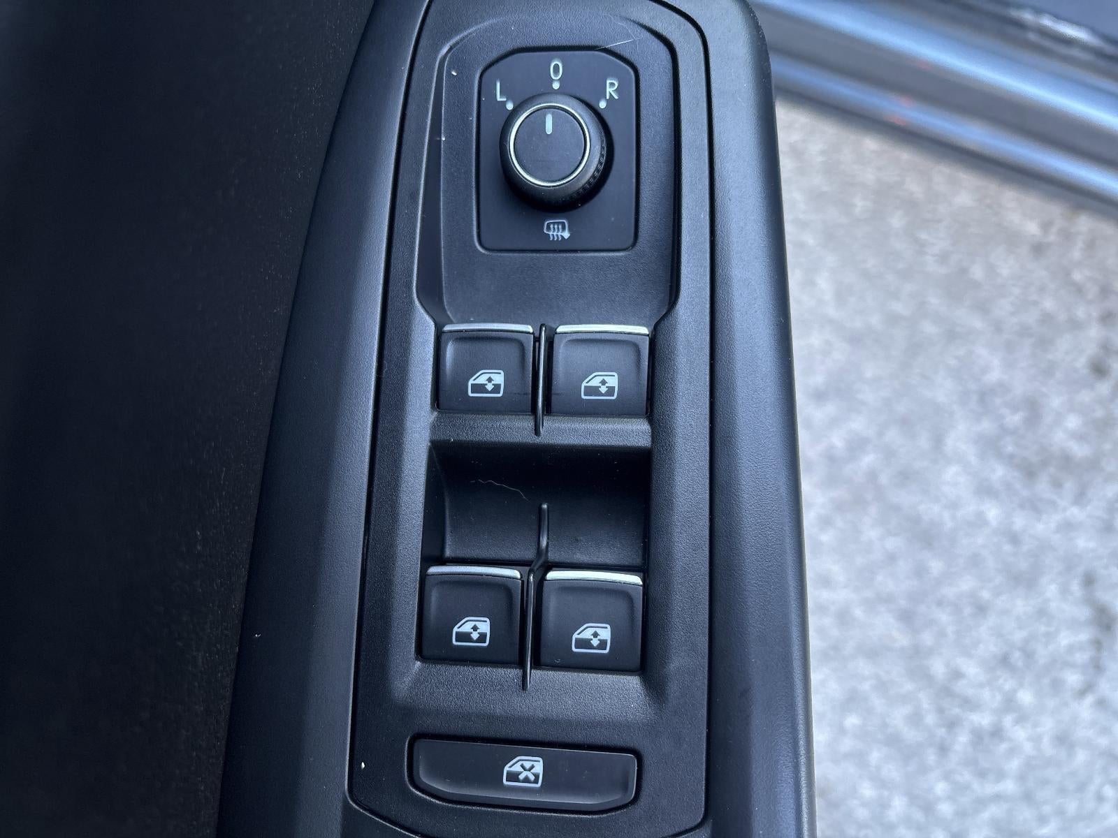 2018 Volkswagen Atlas 3.6L V6 SE w/Technology 4MOTION