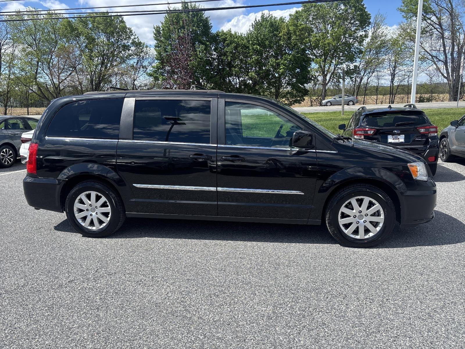 2015 Chrysler Town & Country 4dr Wgn Touring