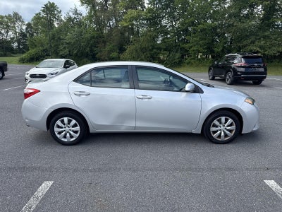 2016 Toyota Corolla 4dr Sdn CVT Auto LE (Natl)