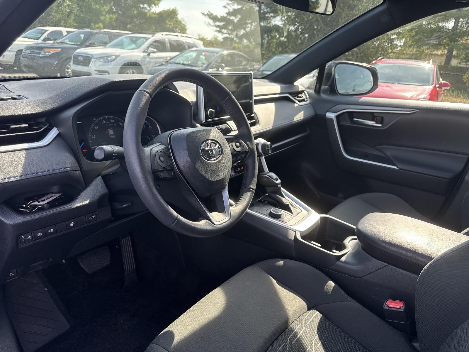 2024 Toyota RAV4 Hybrid SE AWD (Natl)