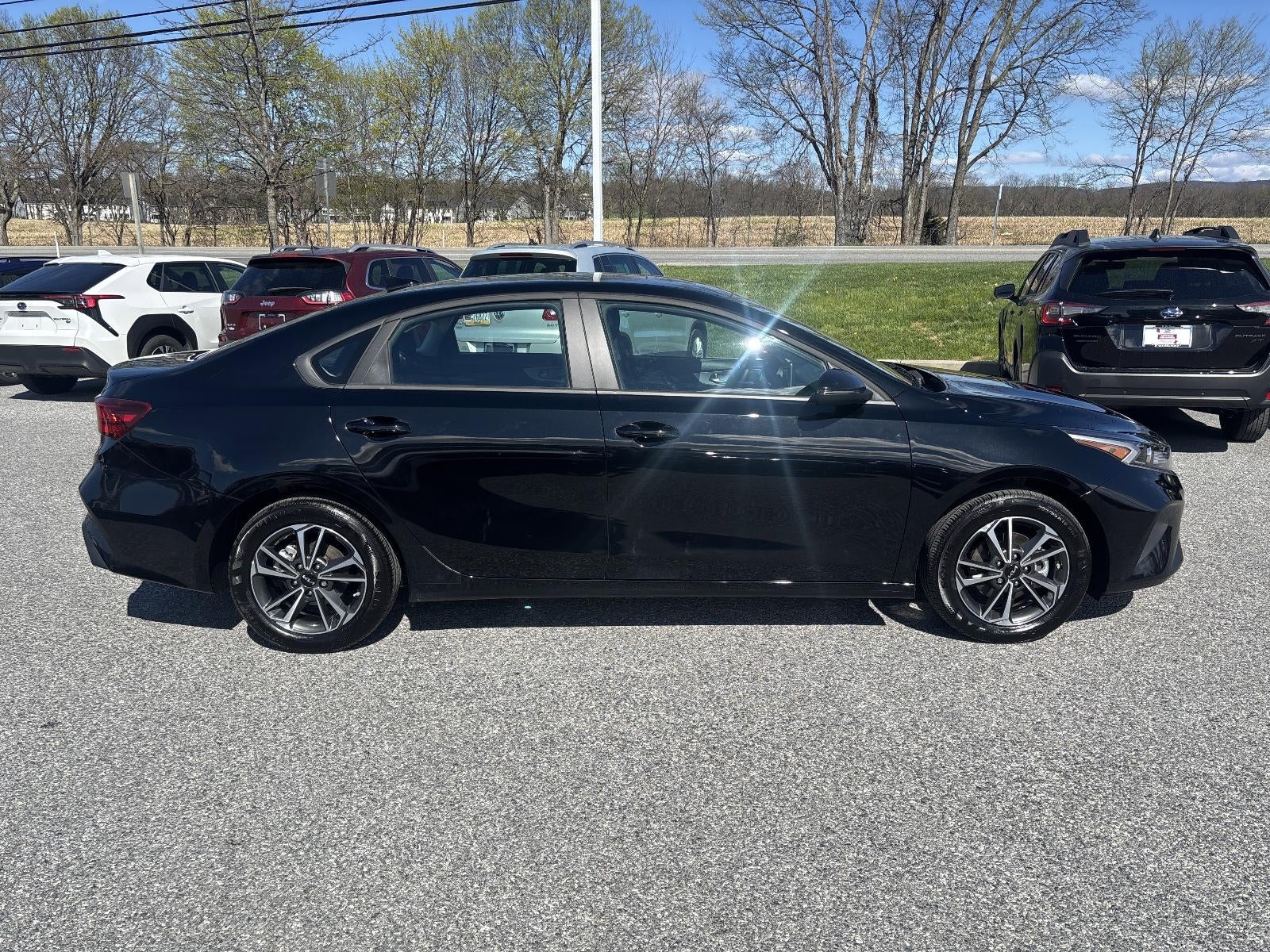 2024 Kia Forte LXS IVT