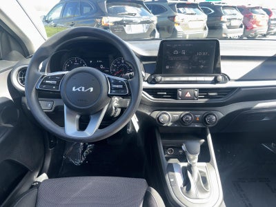 2024 Kia Forte LXS IVT