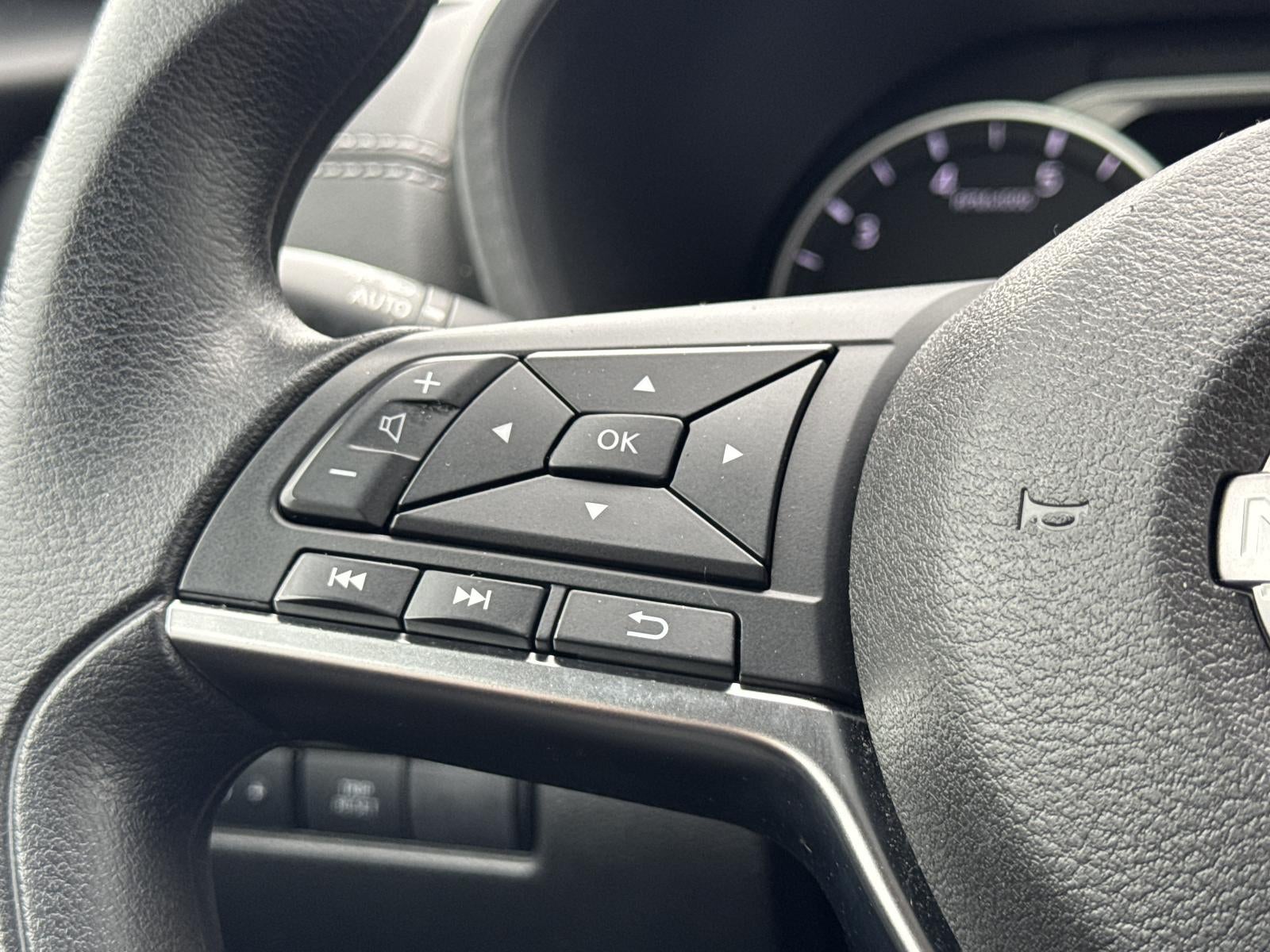 2024 Nissan Sentra SV CVT