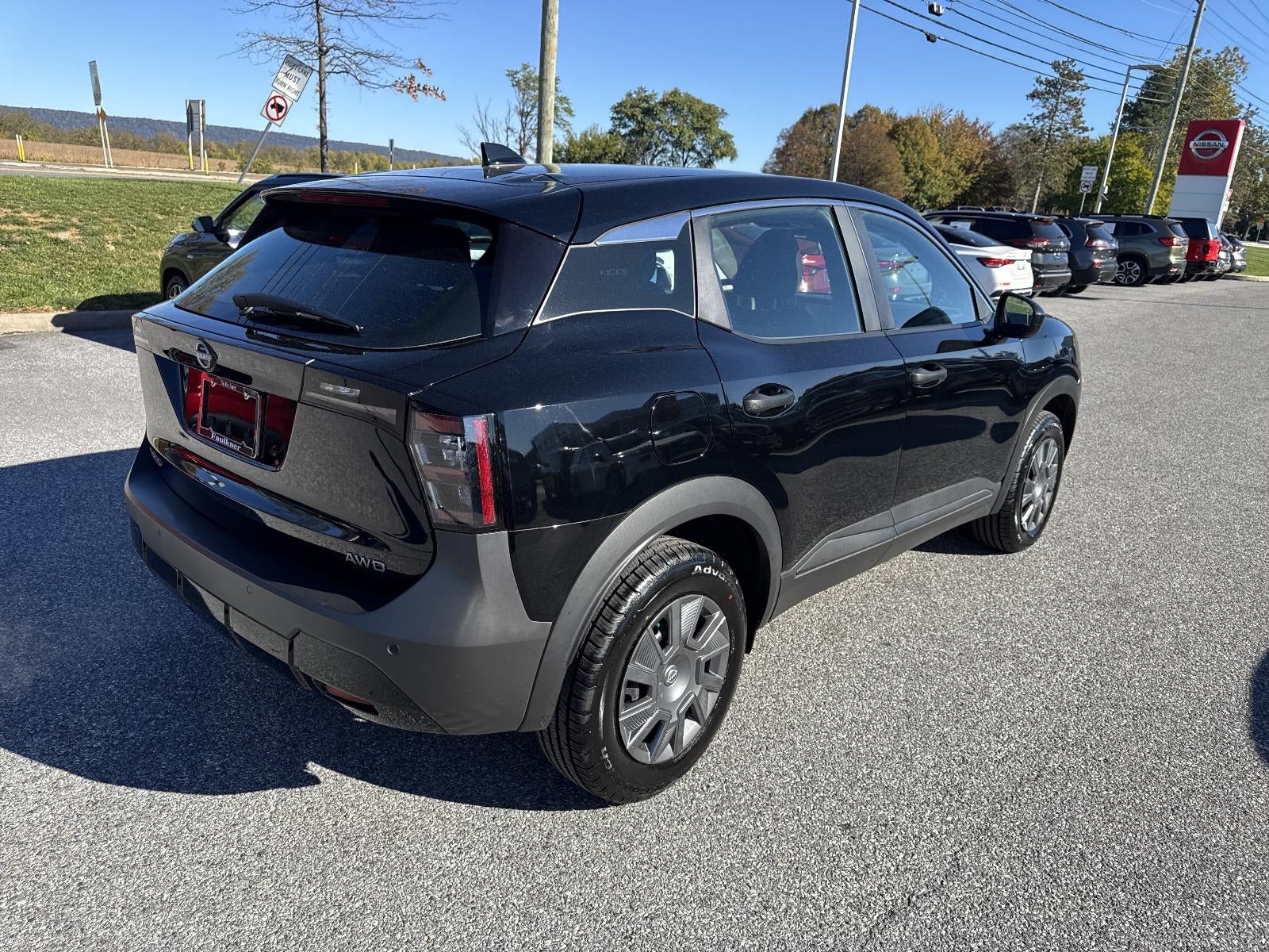 2025 Nissan Kicks S AWD