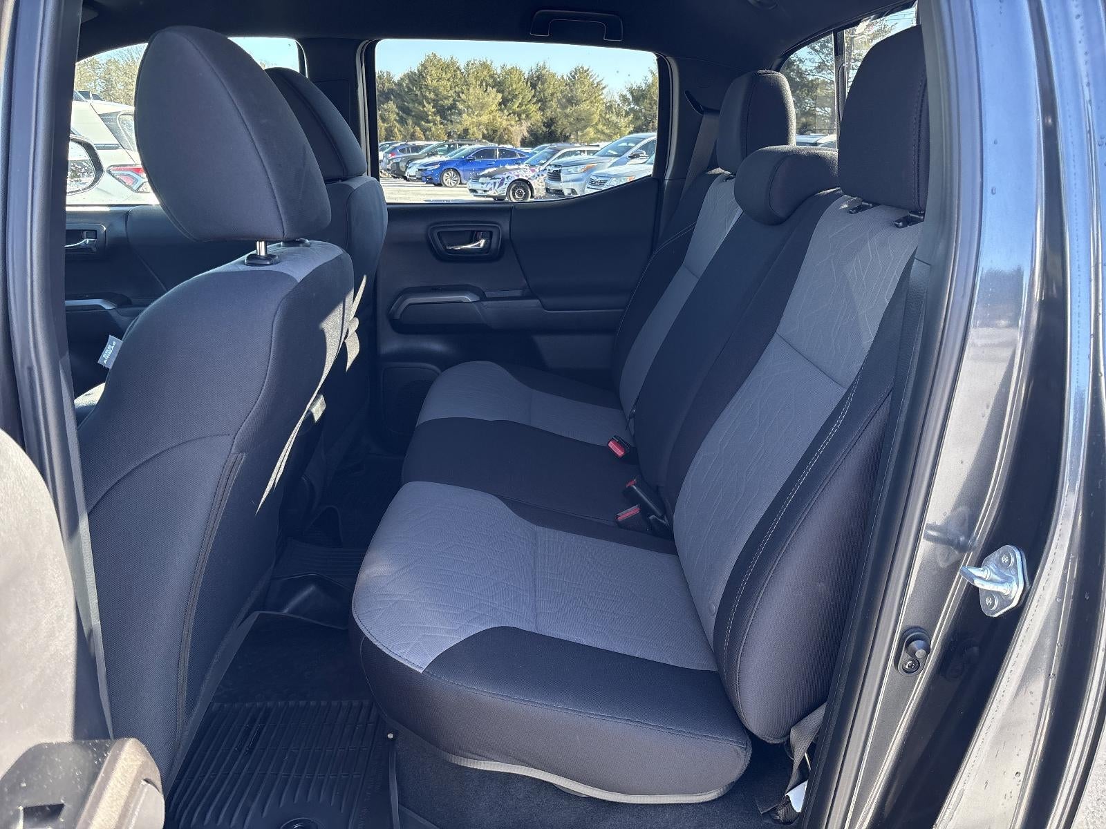 2023 Toyota Tacoma 4WD 4WD SR Double Cab 5' Bed V6 AT (GS)