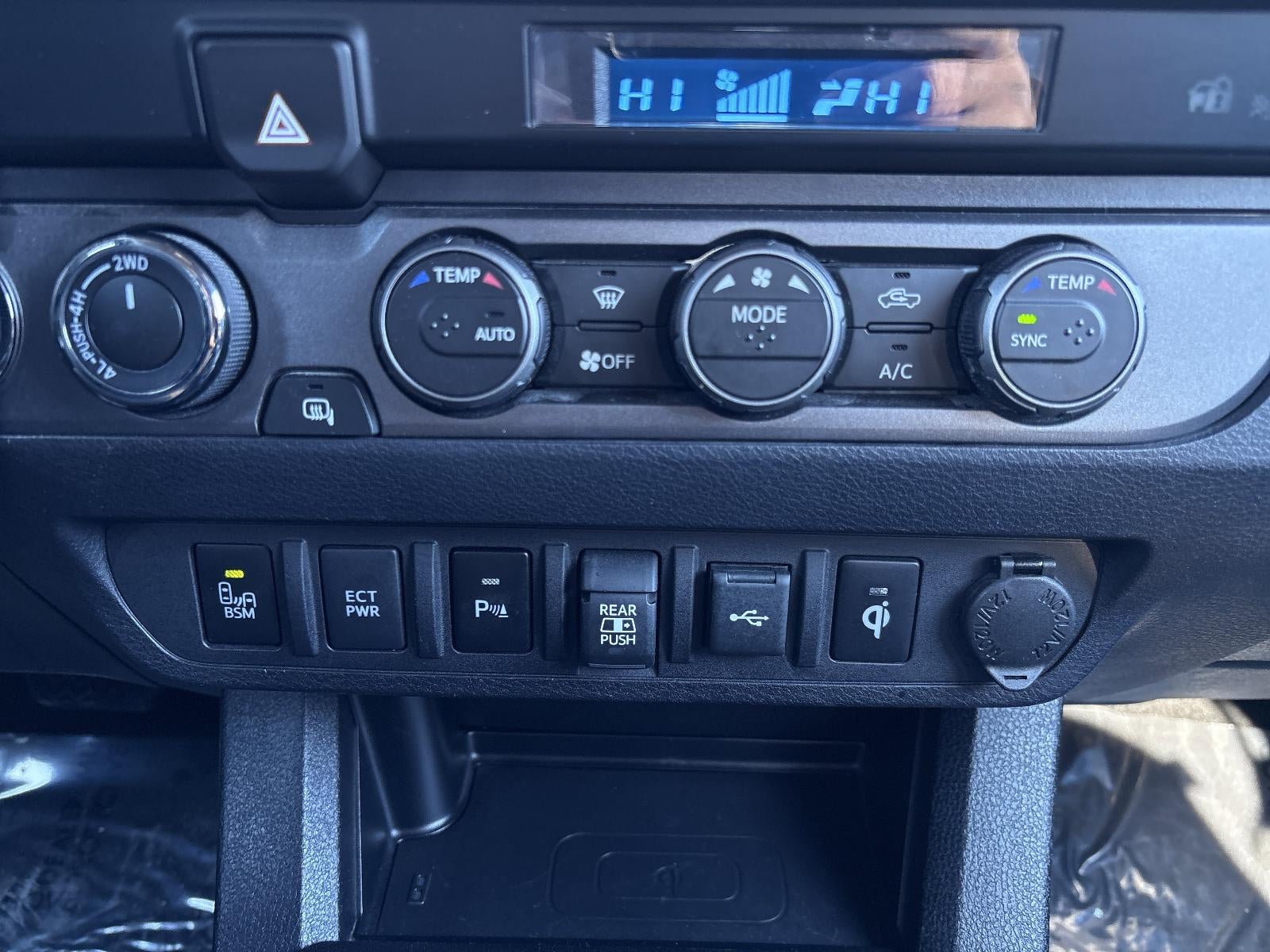 2023 Toyota Tacoma 4WD 4WD SR Double Cab 5' Bed V6 AT (GS)