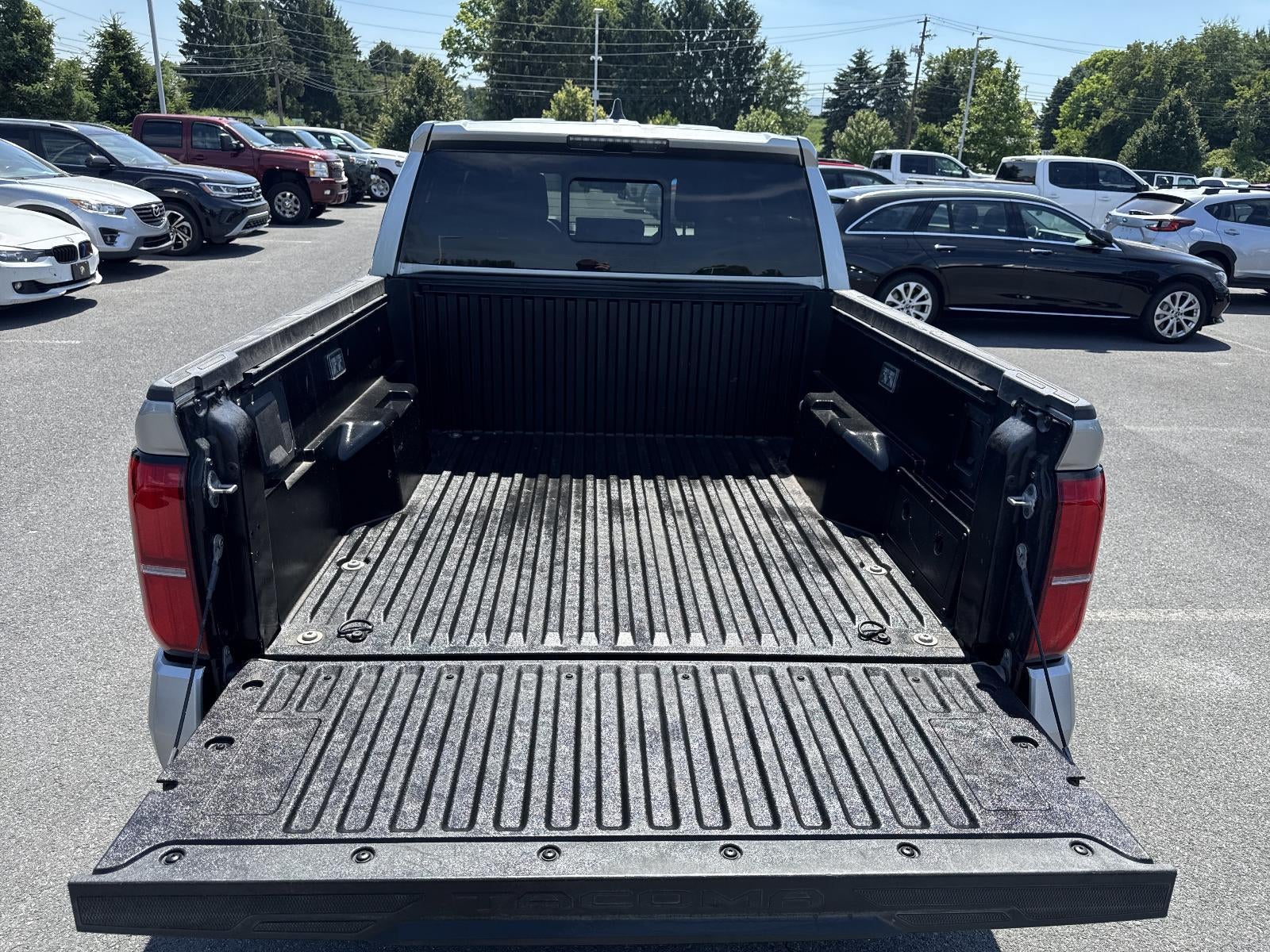2024 Toyota Tacoma 4WD 4WD TRD Off Road Double Cab 5' Bed AT (Natl)