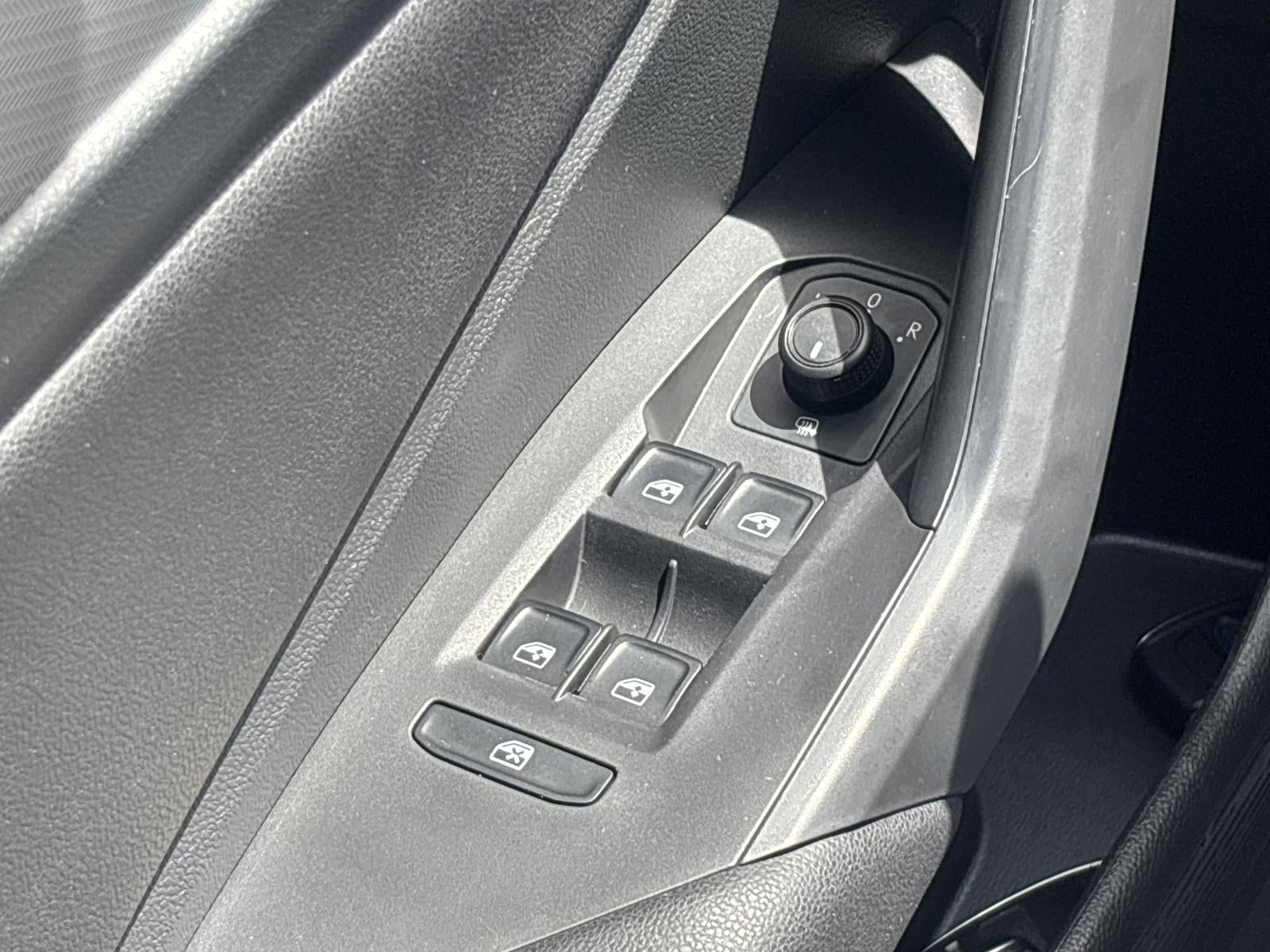 2019 Volkswagen Jetta R-Line Auto w/SULEV