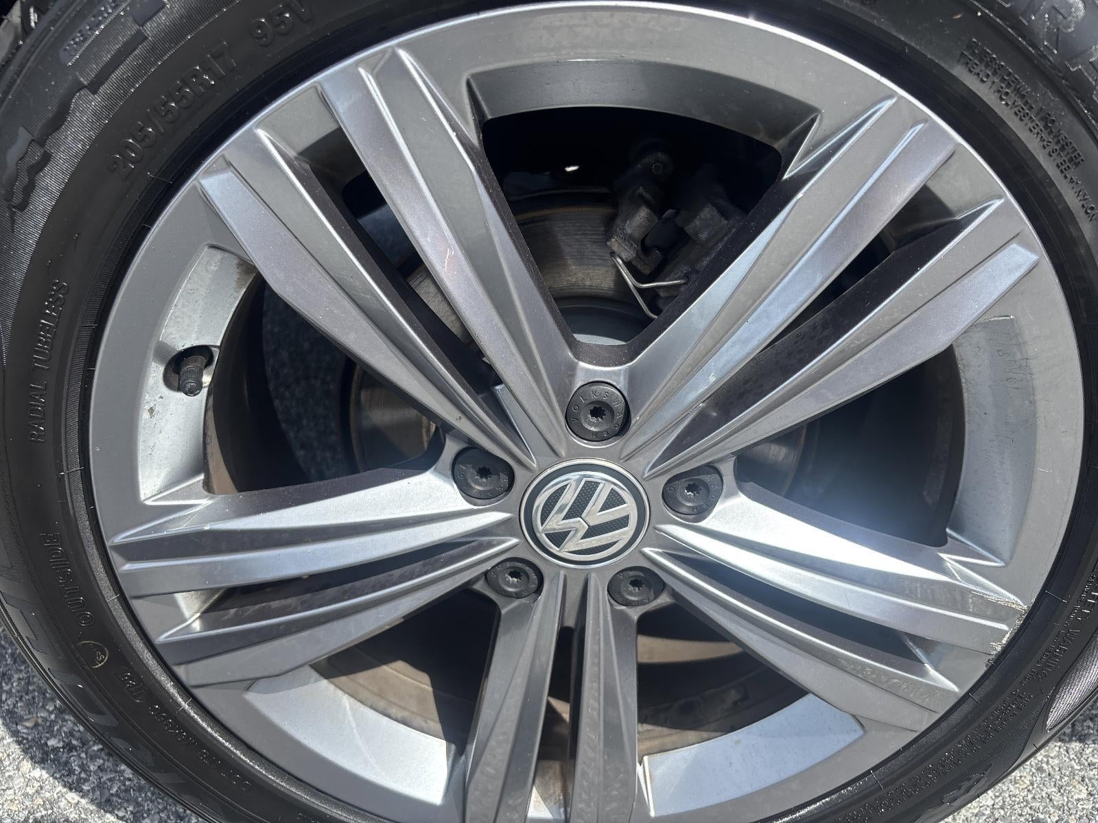 2019 Volkswagen Jetta R-Line Auto w/SULEV