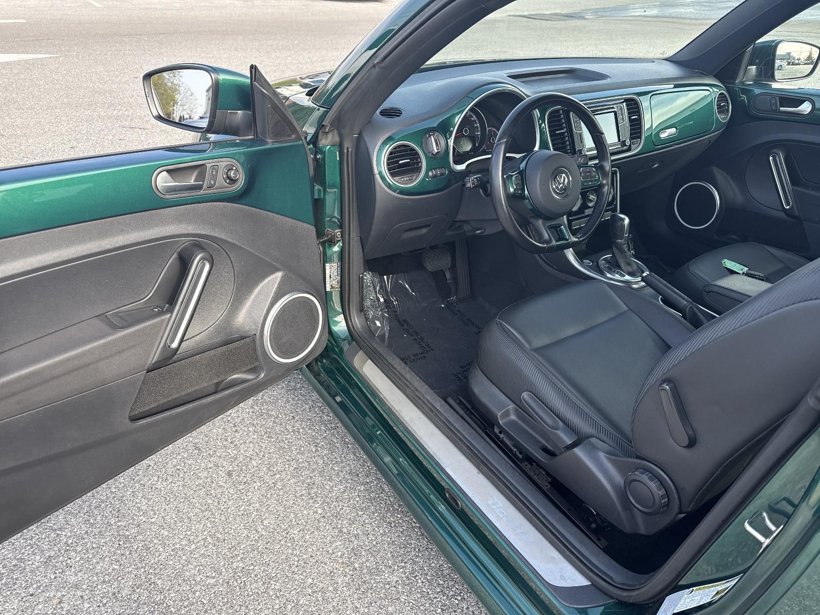 2017 Volkswagen Beetle 1.8T SE Auto
