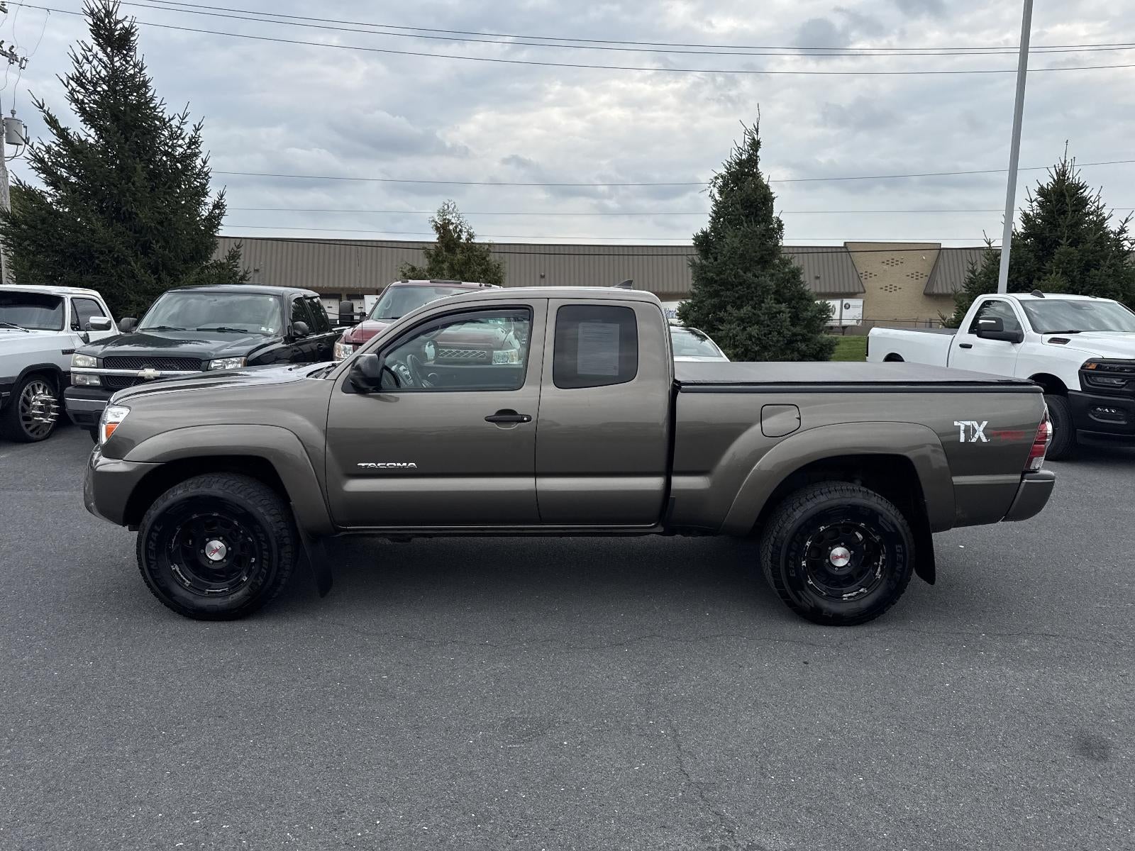 2012 Toyota Tacoma 4WD Access Cab Standard Bed V6 Automatic (Natl)