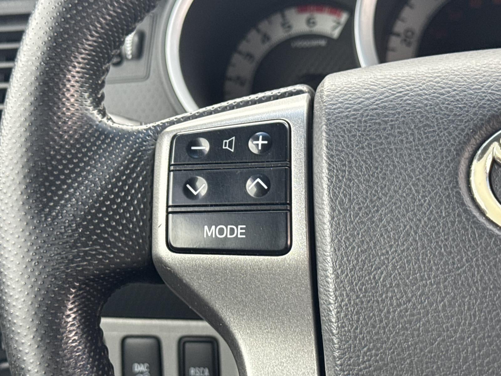 2012 Toyota Tacoma 4WD Access Cab Standard Bed V6 Automatic (Natl)