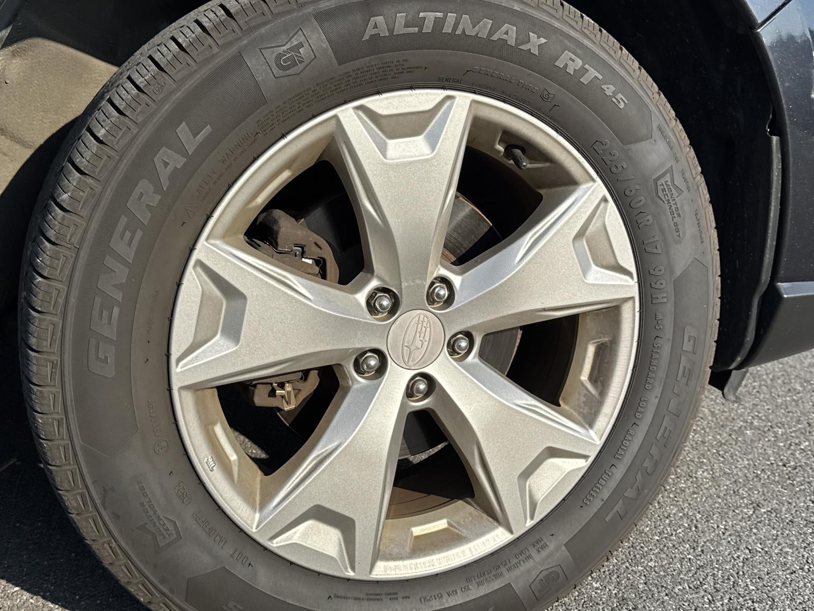 2015 Subaru Forester 2.5i Premium CVT