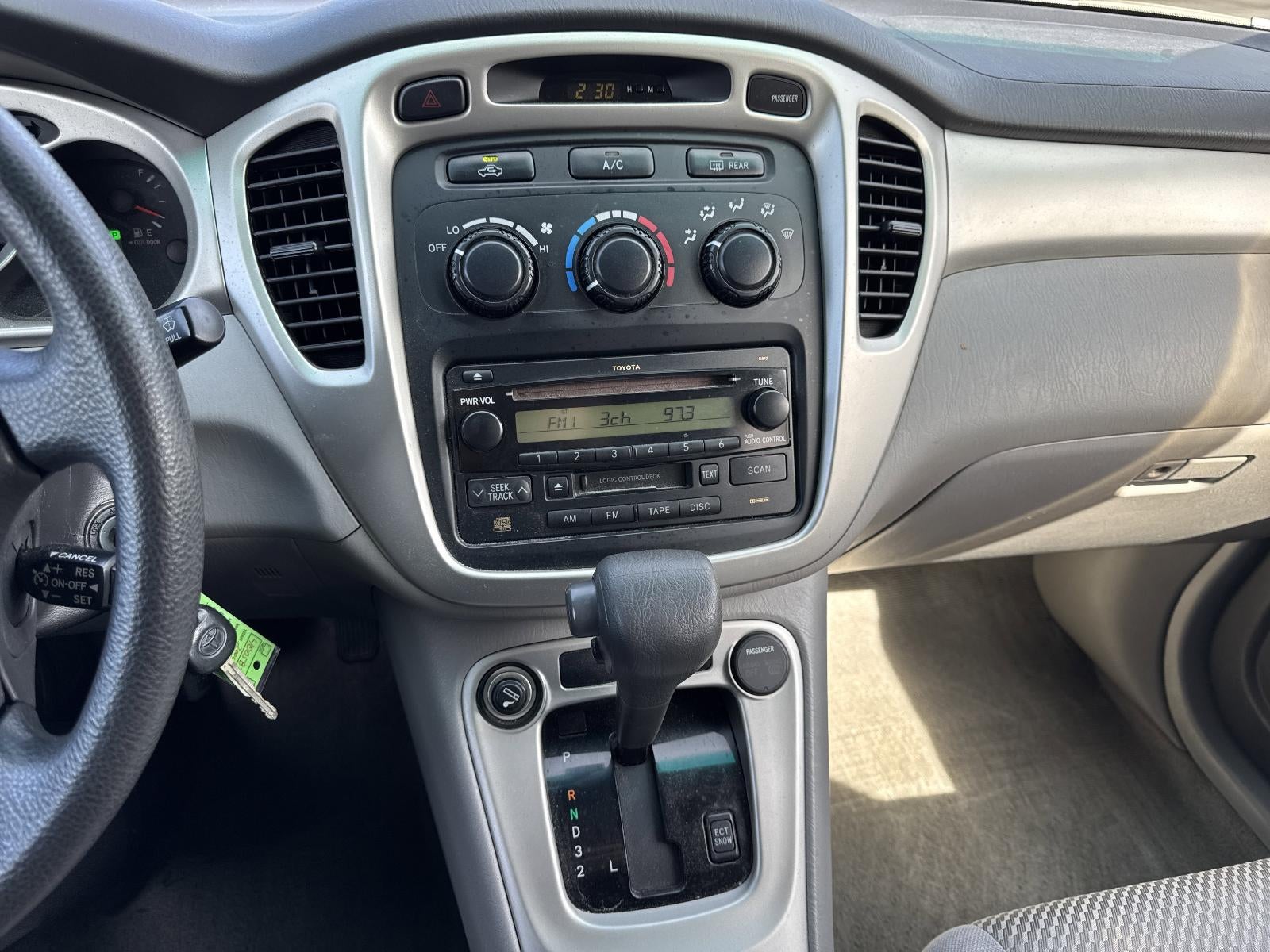 2004 Toyota Highlander V6