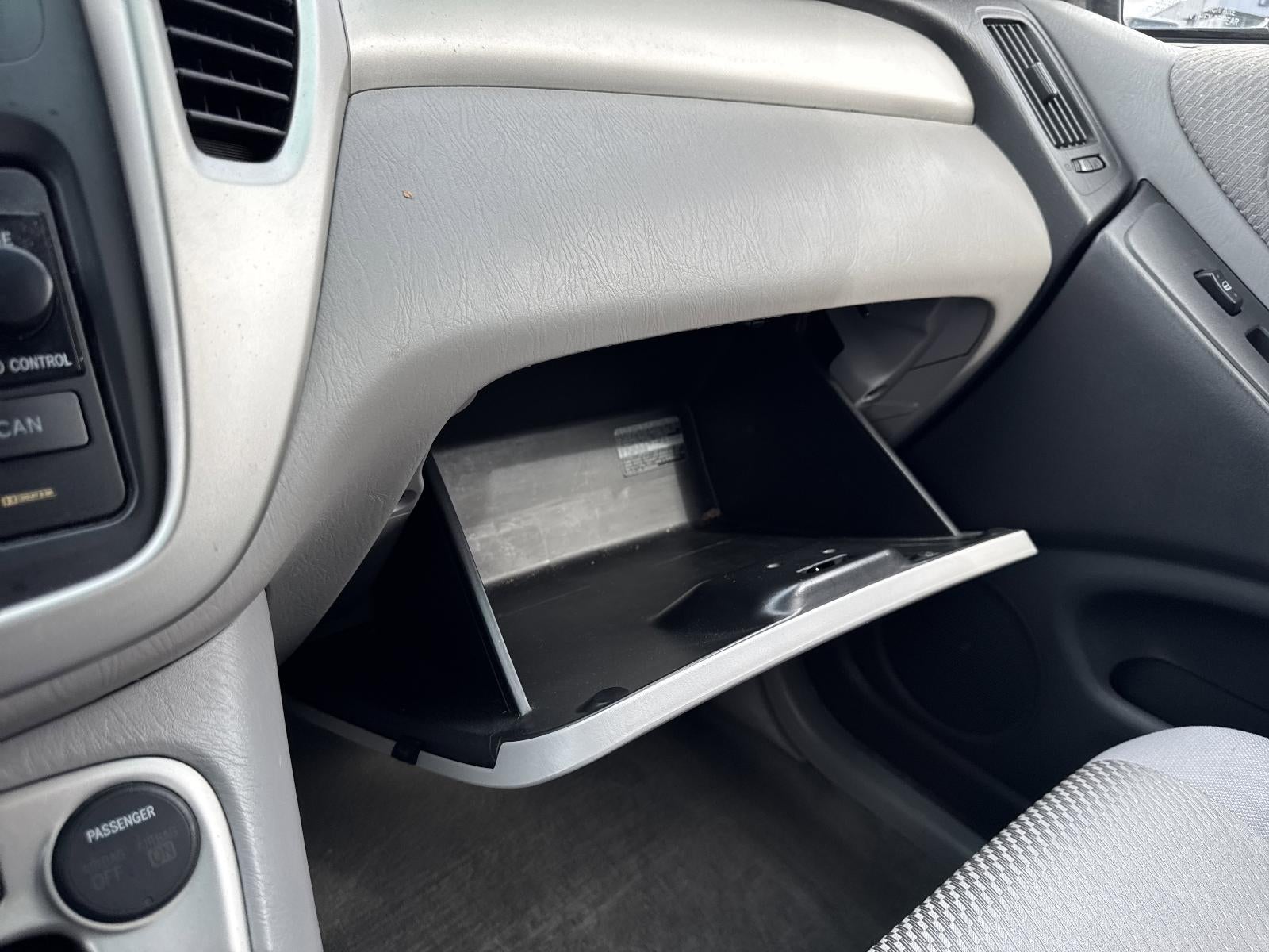 2004 Toyota Highlander V6