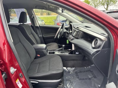 2018 Toyota RAV4 LE AWD (Natl)