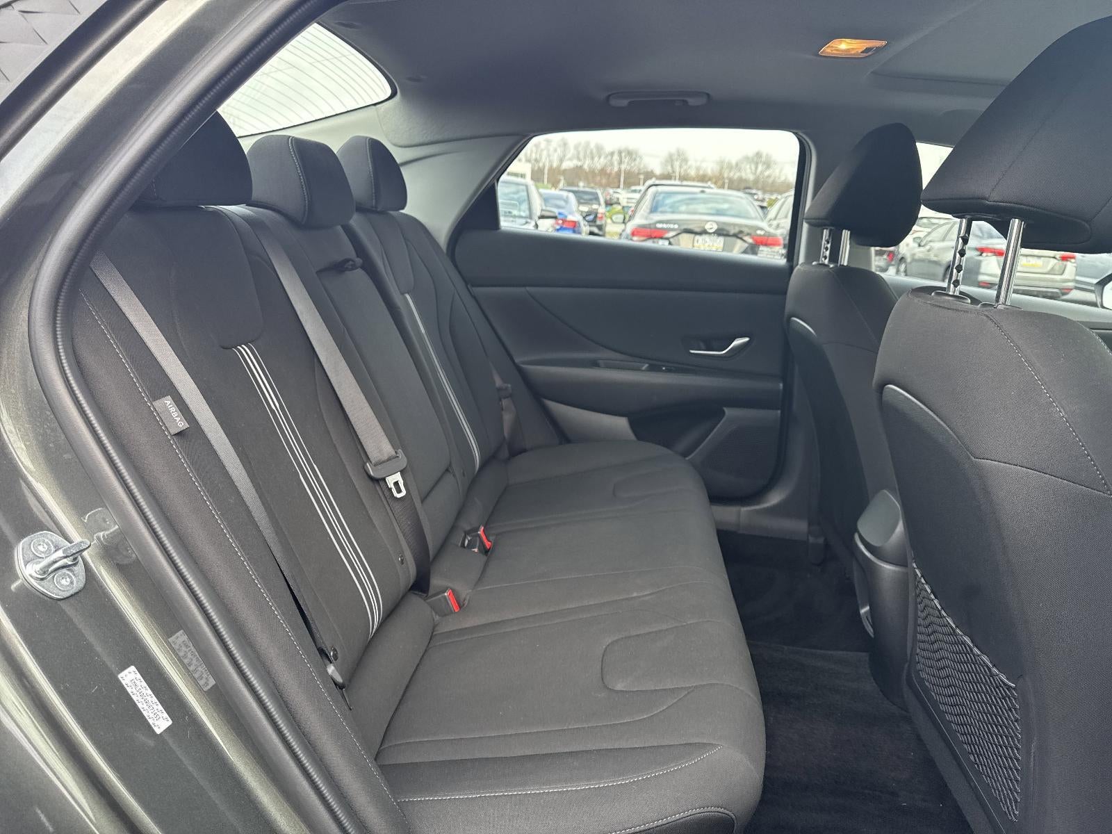 2024 Hyundai ELANTRA SEL IVT