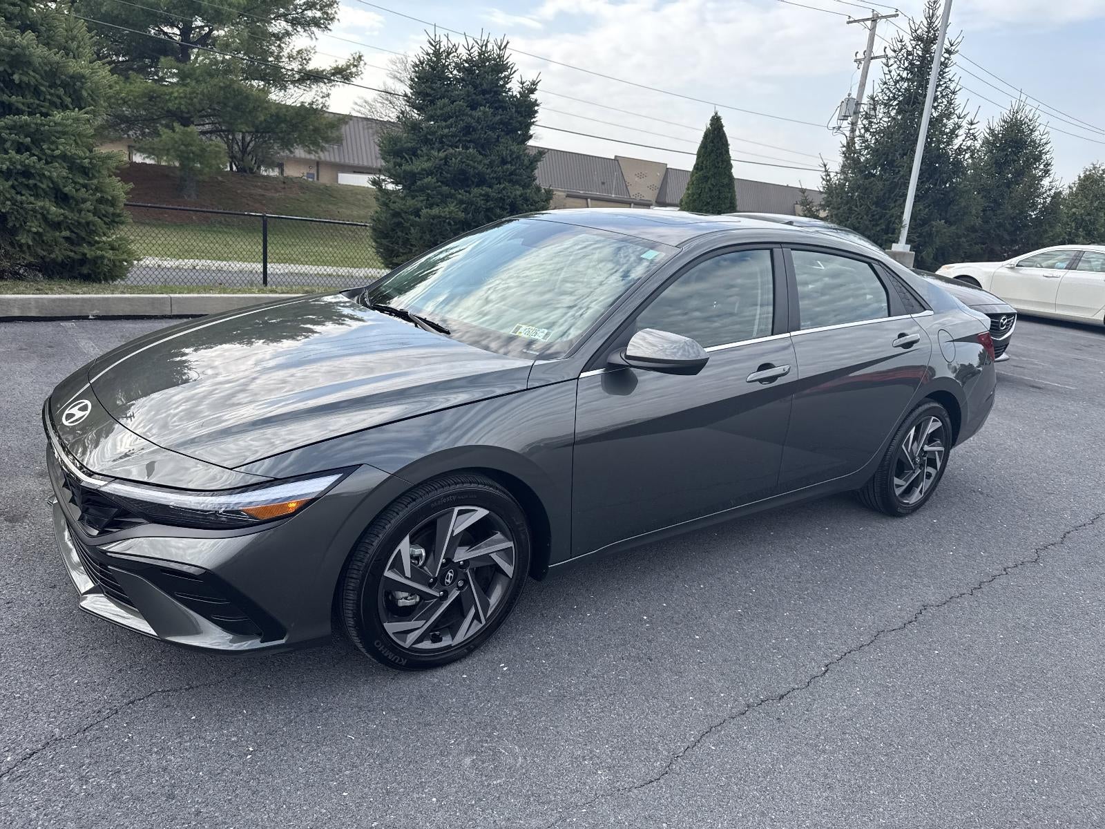 2024 Hyundai ELANTRA SEL IVT