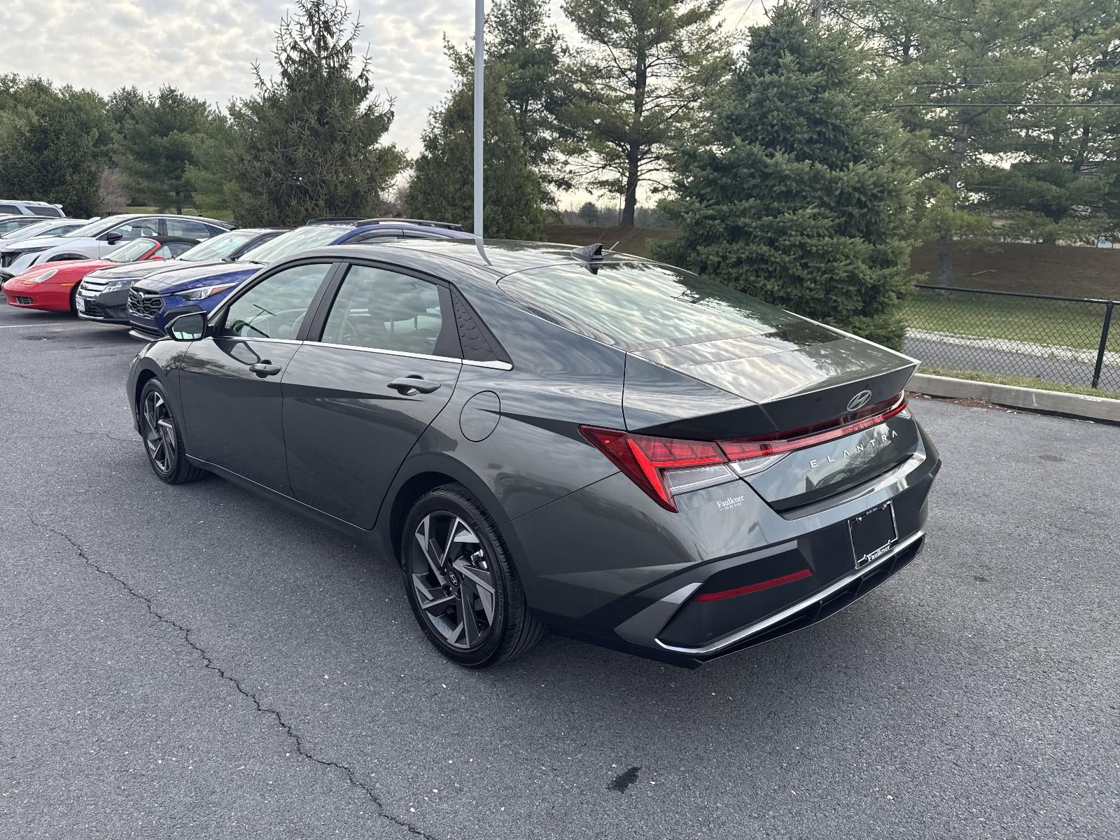 2024 Hyundai ELANTRA SEL IVT