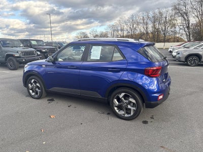 2024 Hyundai VENUE SEL IVT