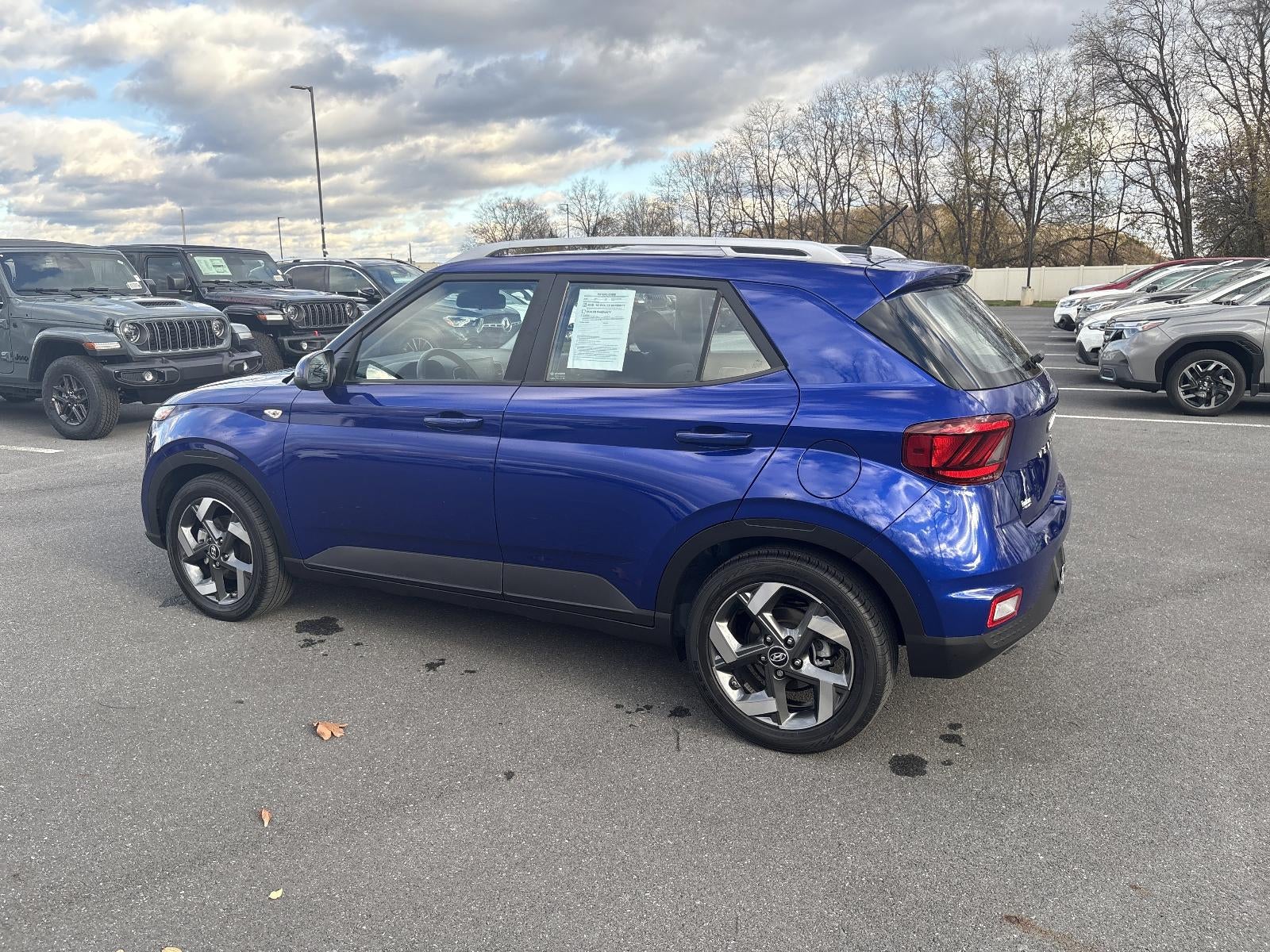 2024 Hyundai VENUE SEL IVT