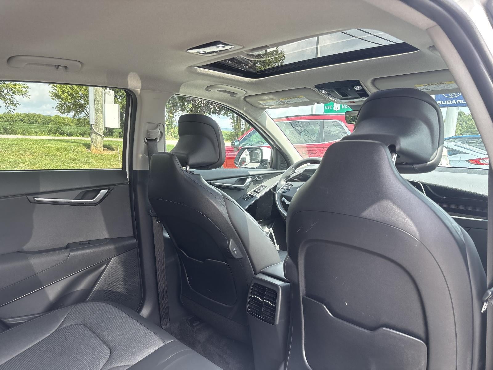 2025 Kia Niro SX FWD