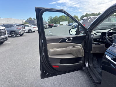 2025 Kia Carnival LXS FWD