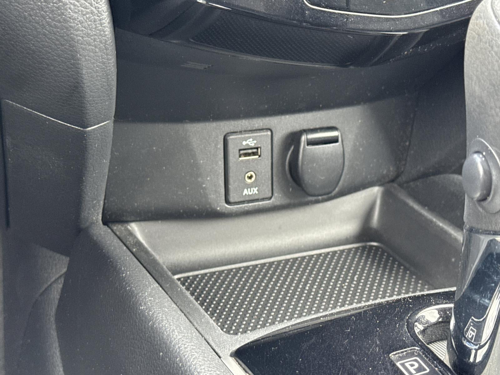 2015 Nissan Rogue AWD 4dr SV