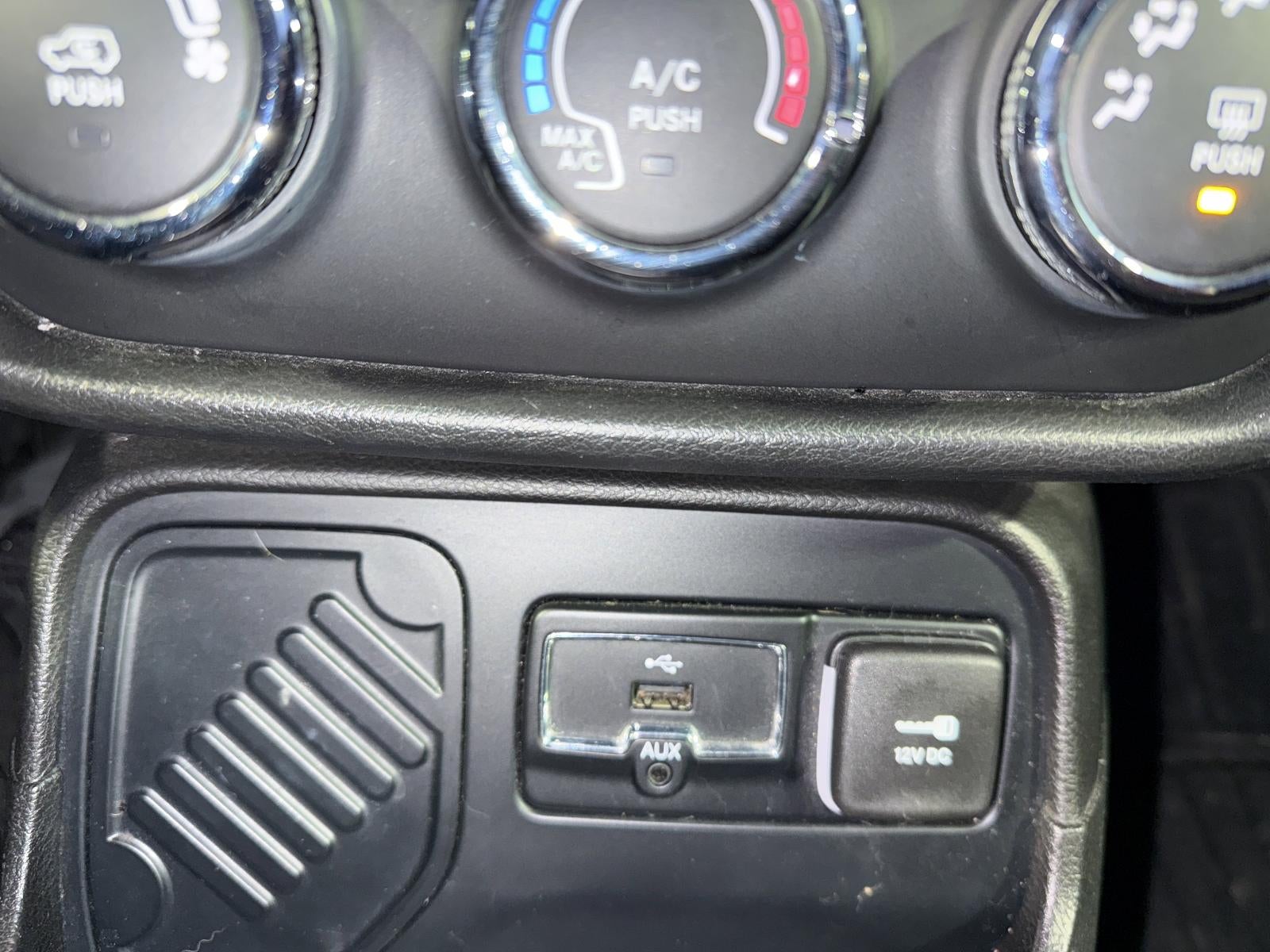 2015 Jeep Renegade FWD 4dr Sport