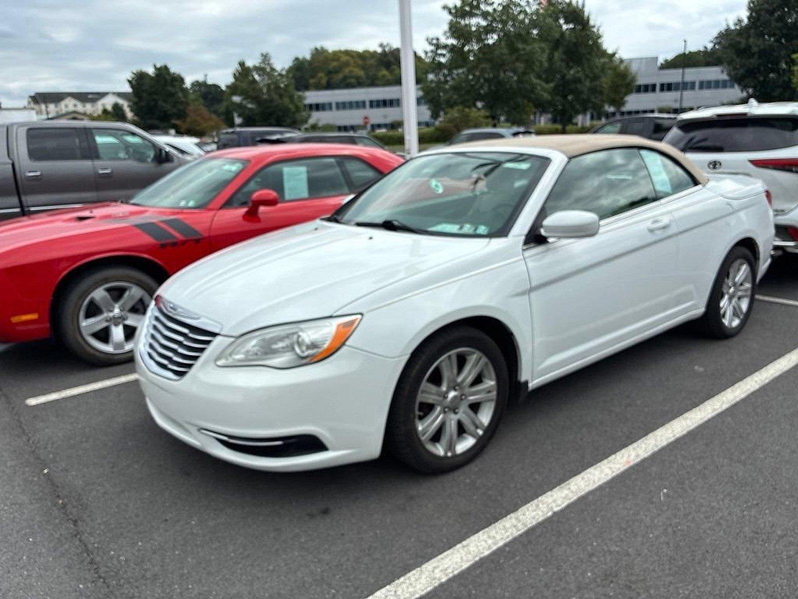2014 Chrysler 200 2dr Conv Touring