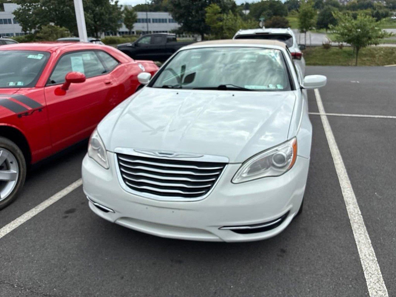 2014 Chrysler 200 2dr Conv Touring