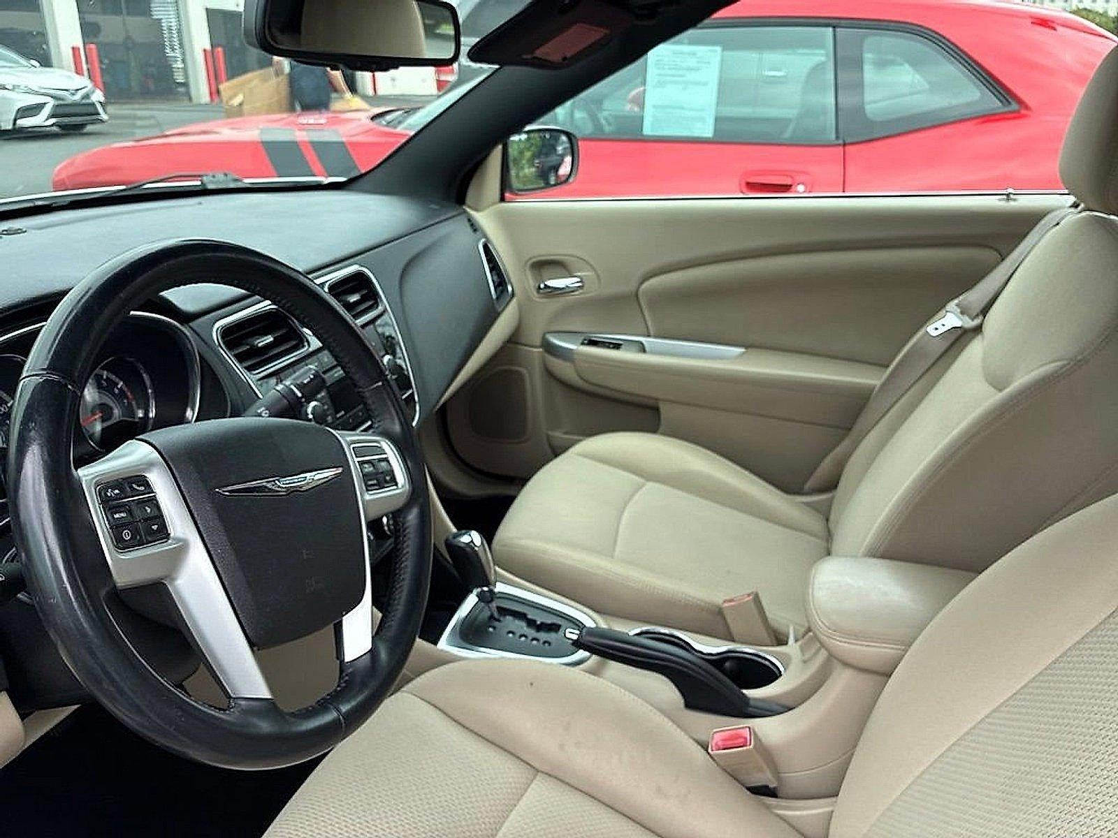 2014 Chrysler 200 2dr Conv Touring