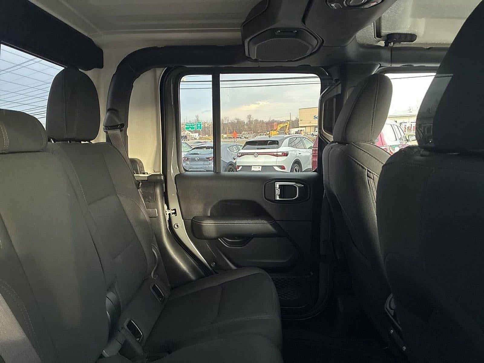 2020 Jeep Gladiator Overland 4x4