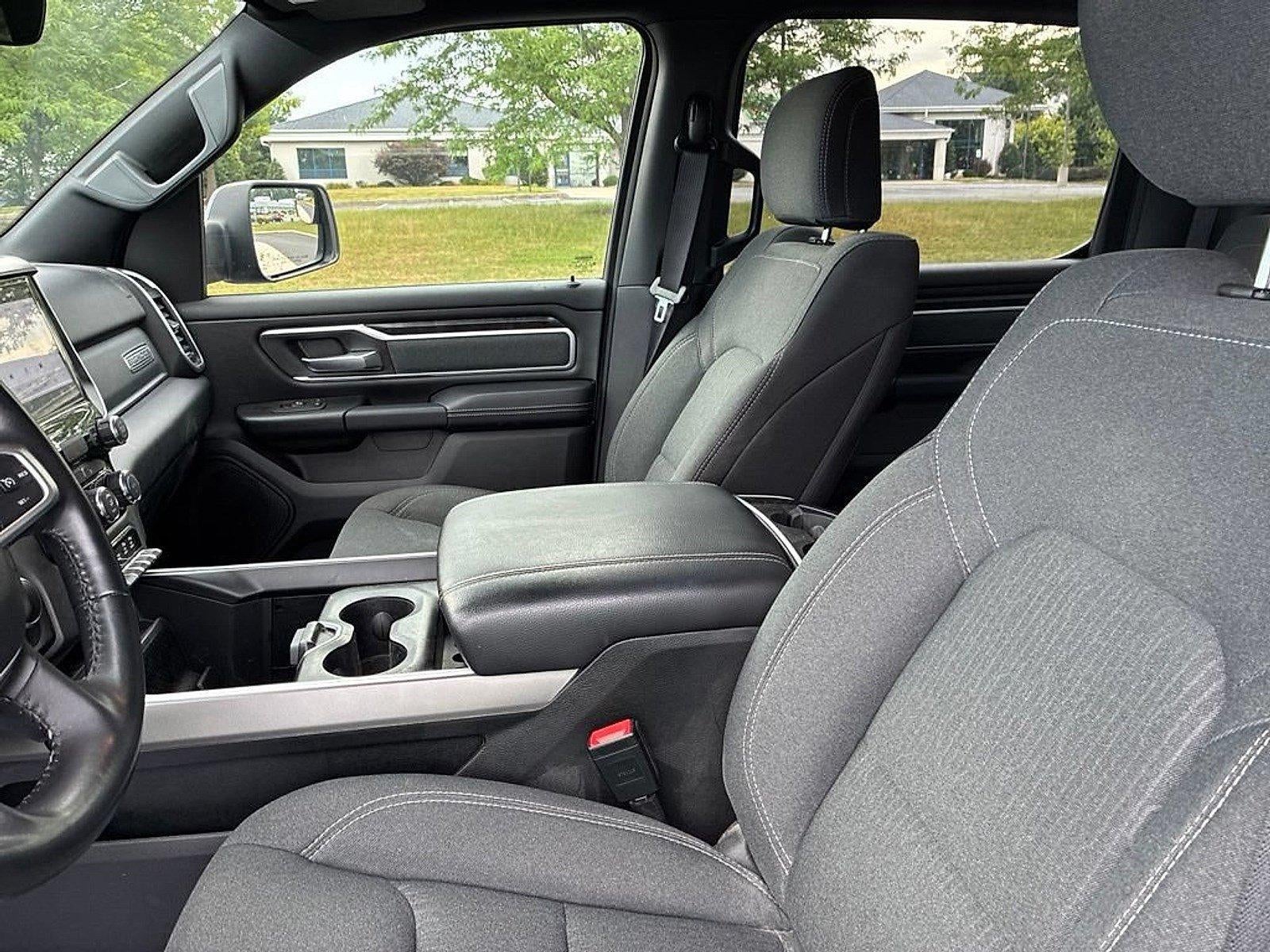 2022 RAM 1500 Big Horn 4x4 Crew Cab 5'7" Box