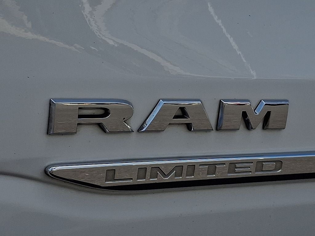 2020 RAM 1500 Limited 4x4 Crew Cab 5'7" Box