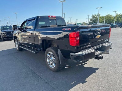 2016 Chevrolet Silverado 2500 HD Crew Cab Standard Box 4-Wheel Drive High Country