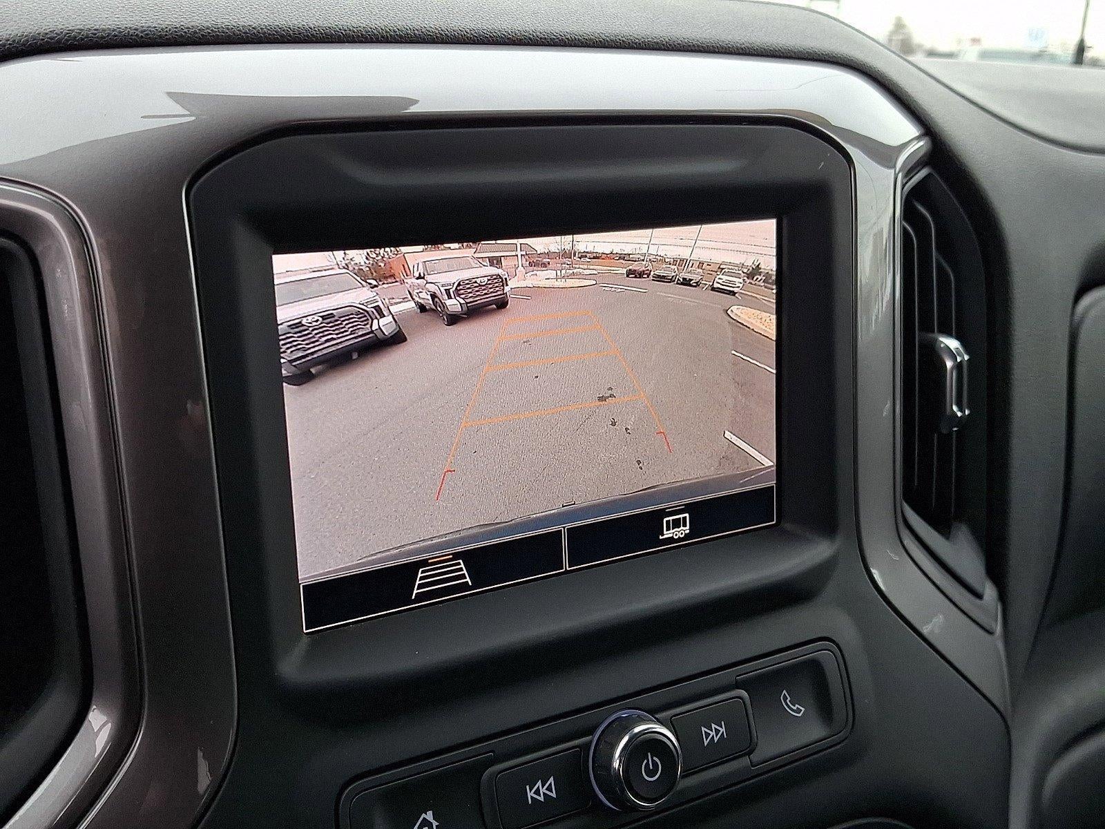 2022 Chevrolet Silverado 1500 Crew Cab Short Box 4-Wheel Drive Custom