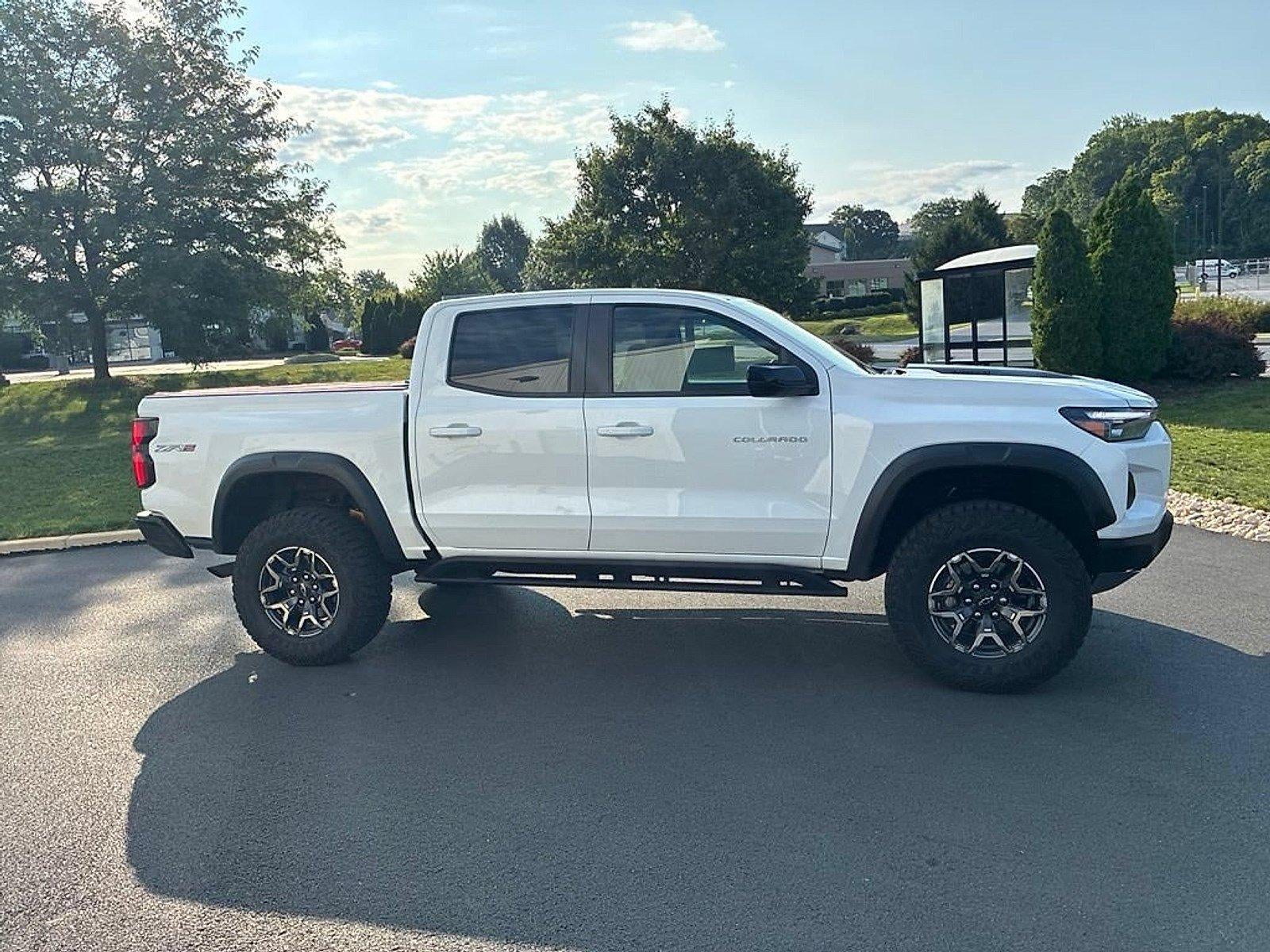 2025 Chevrolet Colorado Crew Cab Short Box 4-Wheel Drive ZR2