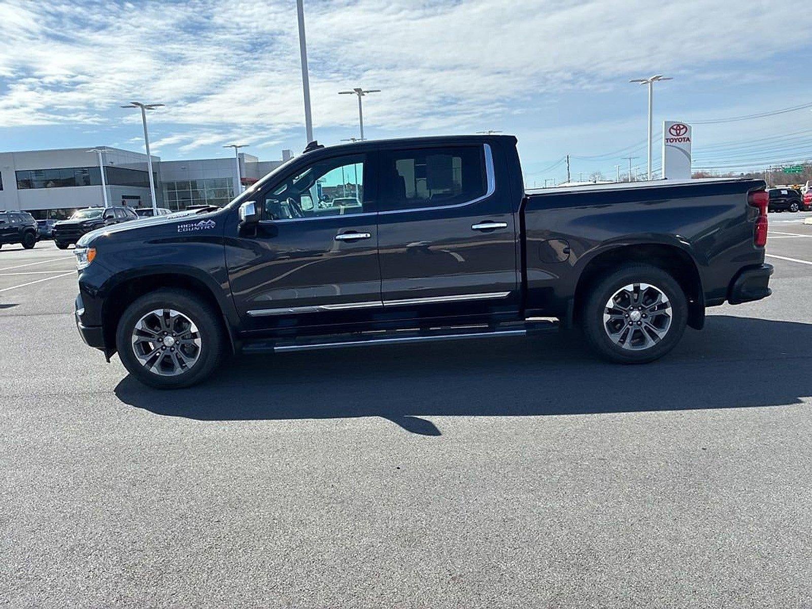 2023 Chevrolet Silverado 1500 Crew Cab Short Box 4-Wheel Drive High Country