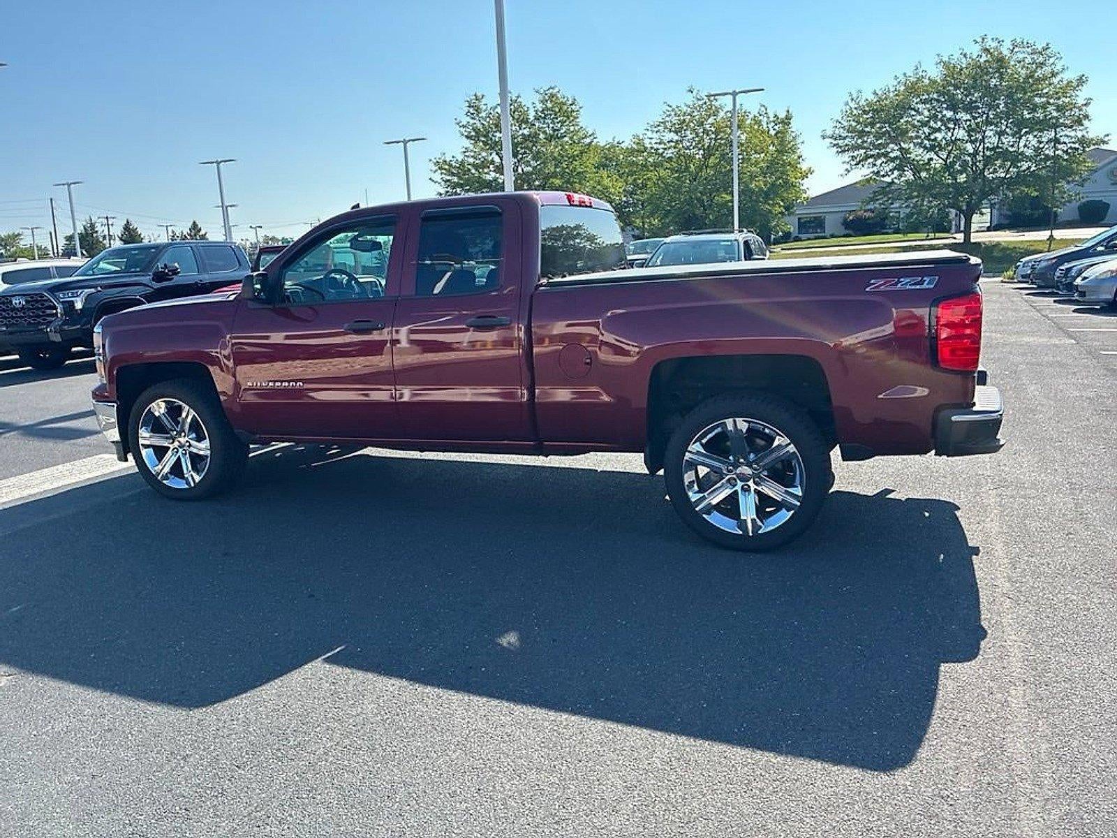 2014 Chevrolet Silverado 1500 Double Cab Standard Box 4-Wheel Drive LT w/2LT